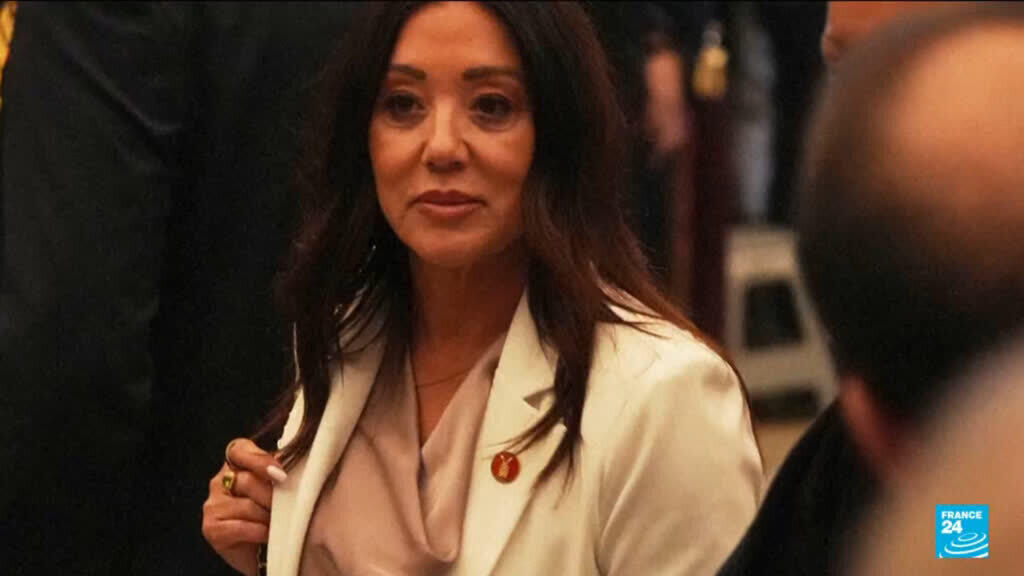 Video thumbnail for US Labor Secretary Lori Chevez-Deremer leaves Trump Cabinet