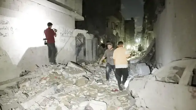 Video thumbnail for Israeli Strike Hits Gaza Home 2.