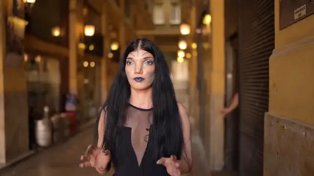 Video thumbnail for Türkiye: Bullied for her looks, Türkiye's 'Avatar Woman' now challenges prejudice.