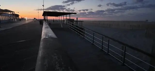 Video thumbnail for State DEC issues guidance to avoid contact with sharks on Long Island this summer