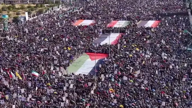 Video thumbnail for Yemen: Large-scale rallies held in Yemen in support of Palestine, Houthi group.