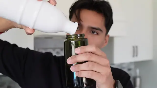 Video thumbnail for Testing Out The Olive Oil Dispenser