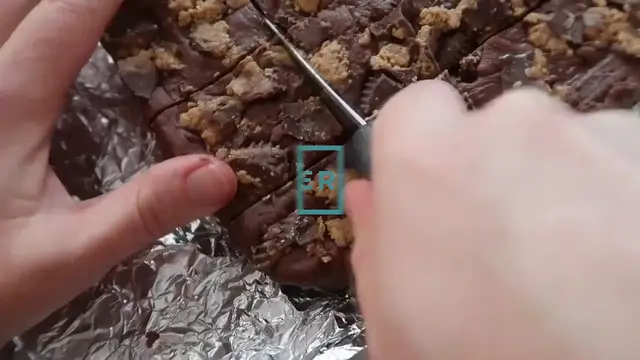 'Video thumbnail for 10 EASY 3 Ingredient Desserts'