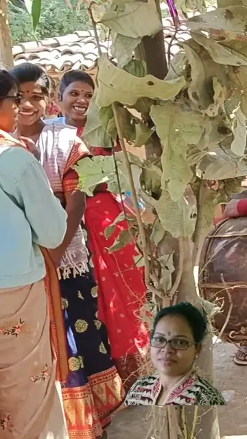 Video thumbnail for खड़िया विवाह - ढोलकिया के साथ मौज-मस्ती Khariya wedding - fun with the Drummer