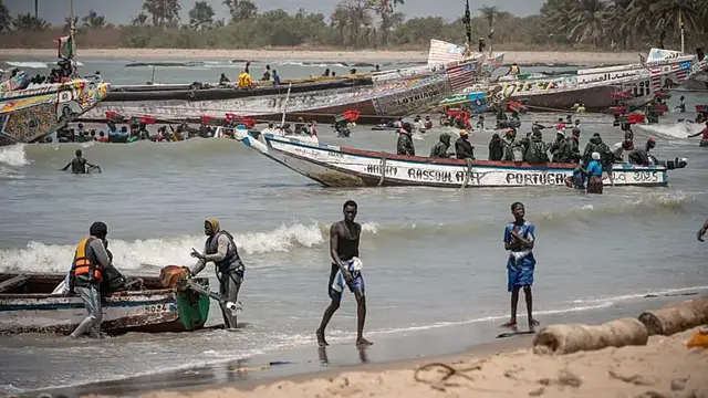 Video thumbnail for The Gambia: Dozens missing after boat carrying over 200 migrants capsized