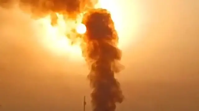 Video thumbnail for Smoke rises over southern Iran after renewed US attacks