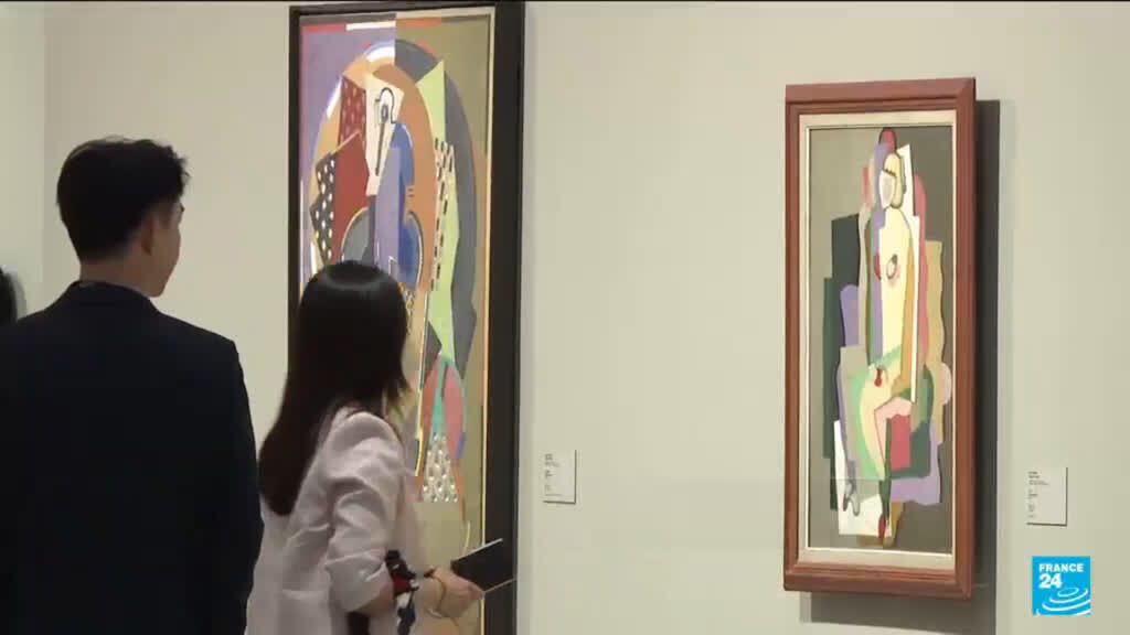 Video thumbnail for Long awaited South Korean Centre Pompidou branch opens in Seoul