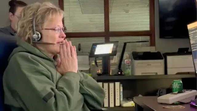 Video thumbnail for 911 Dispatcher Mom Gets Emotional When Family Surprise Her On Retirement Sign-Off Call After 31 Years