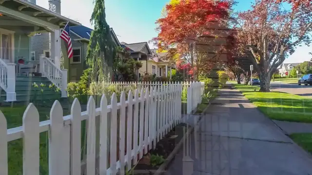 'Video thumbnail for Top 10 Towns To Retire or Live for Under $1,500 a Month. United States'