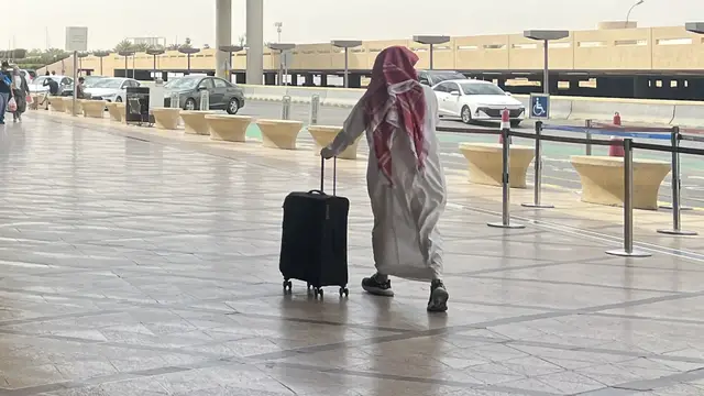 Video thumbnail for Saudi Arabia confirms three dead in Houthi strikes on its airports