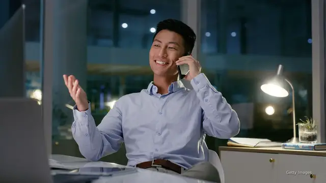 Video thumbnail for Viral goodnight calls on TikTok are showing the softer side of masculinity