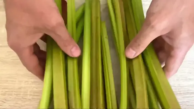 'Video thumbnail for Rhubarb Jam with Orange & Ginger – Easy Homemade Recipe'