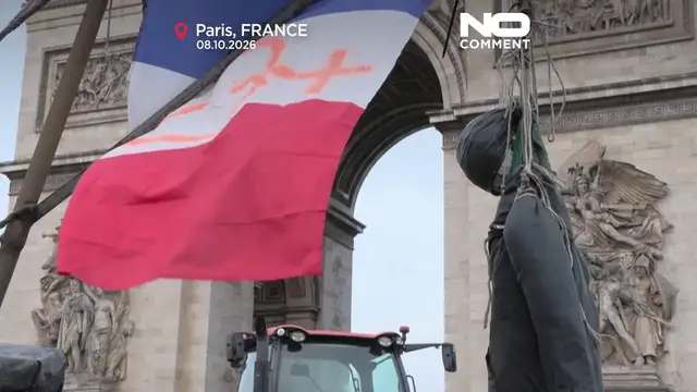 Video thumbnail for Hundreds of farmers rally in Paris against EU-Mercosur pact and import fears