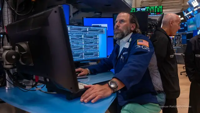 'Video thumbnail for Moody's chief economist predicts US recession amid American pessimism'