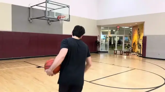 'Video thumbnail for Austin Bourque: basketball dunking drills and practice'