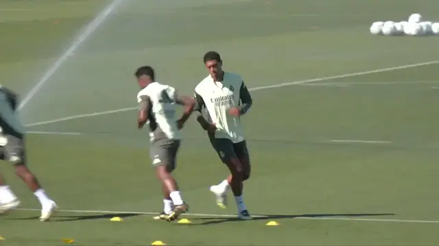 'Video thumbnail for Bellingham, Vinicius and Mbappe lead Real Madrid training to face Levante in La Liga'