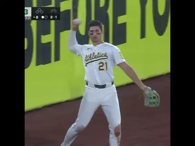 'Video thumbnail for Tyler Soderstrom RACES for Tough Foul-Territory Catch!'