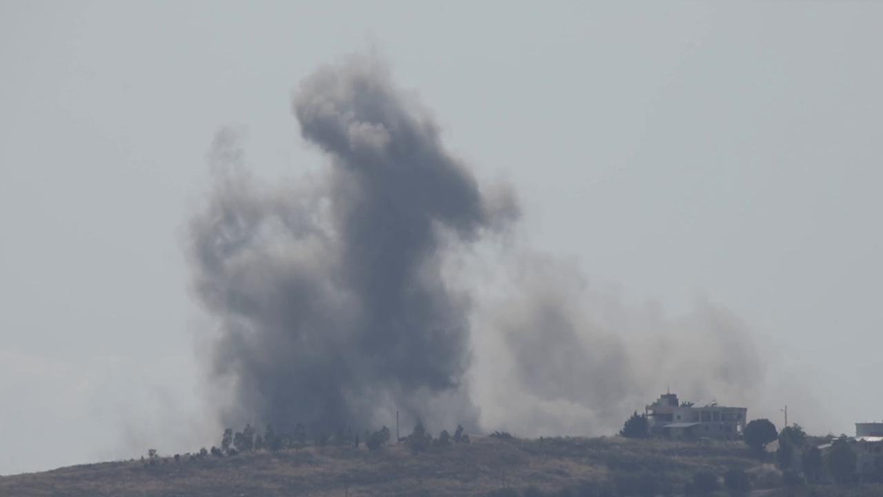Video thumbnail for Lebanon: Fresh Israeli attacks on southern Lebanon kill 5, wound 15.