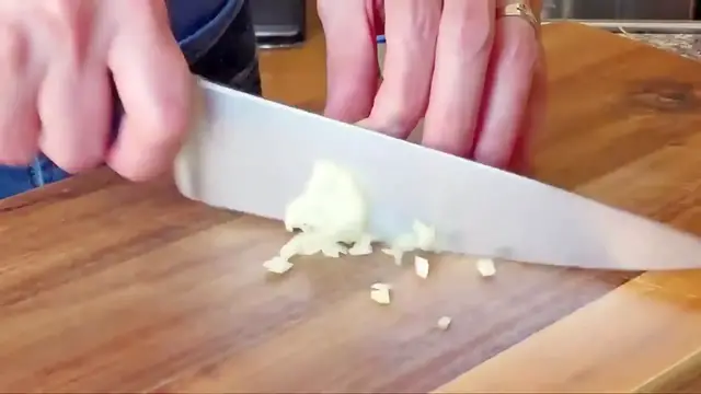 Video thumbnail for Fastest Pizza That s Too Easy to Make in 4 Minutes. You Can Make Fastest Pizza Right in Your Kitchen(720P 60FPS)