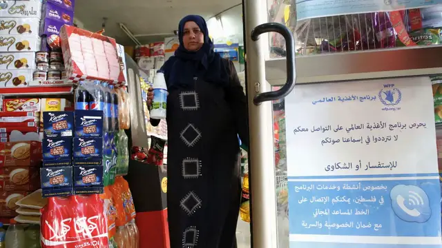 Video thumbnail for WFP funding cuts push Palestinians in West Bank deeper into debt