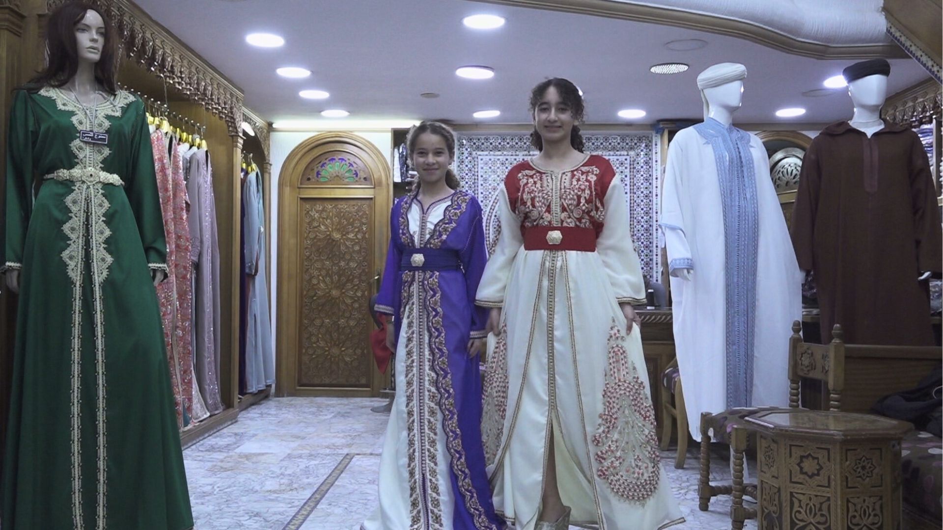 Video thumbnail for UNESCO recognises Moroccan caftan as cultural heritage and symbol of national identity