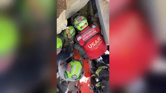 Video thumbnail for Venezuela: 11-year-old boy rescued alive from rubble in Venezuela.