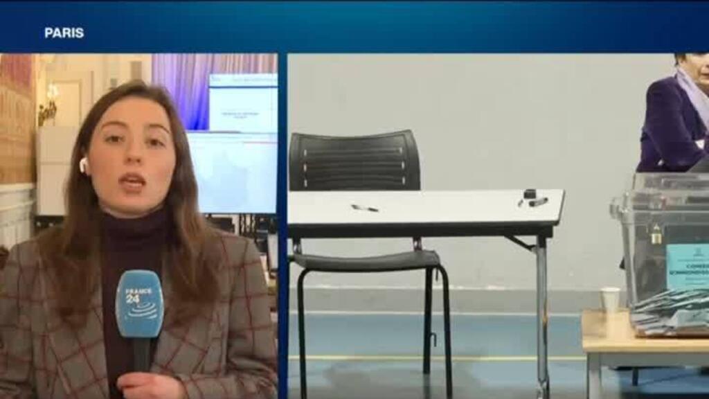 Video thumbnail for 'Close race': Paris to elect its mayor among three candidates