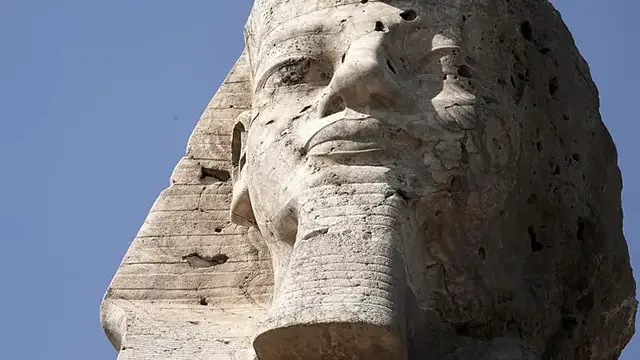 Video thumbnail for Egypt unveils newly restored statues of Amenhotep III in Luxor