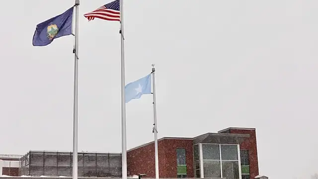 Video thumbnail for United States: Vermont school district receives threats after putting up Somali flag