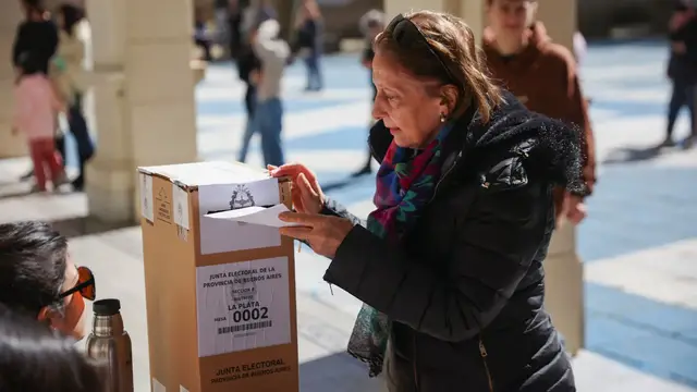 'Video thumbnail for Argentina votes in midterm elections amid controversy over Milei’s austerity reforms'