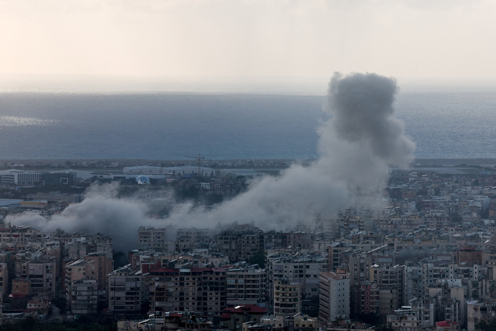 Video thumbnail for Smoke rises over Beirut suburbs after massive Israeli airstrike