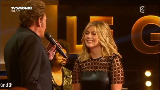 Video thumbnail for Johnny Hallyday et Louane "L'idole des jeunes" 2015