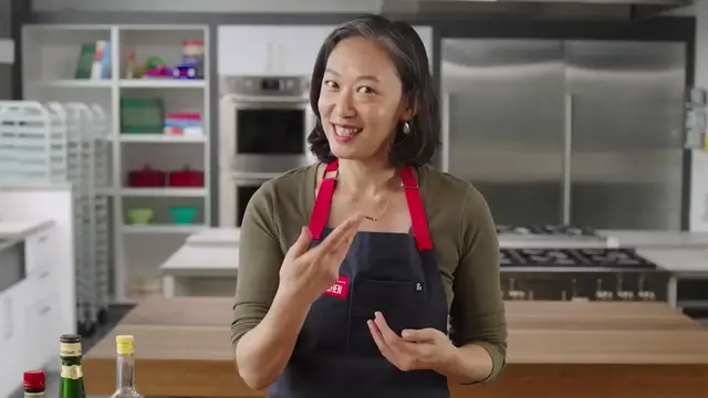 Video thumbnail for 58.Use These Bartender Techniques to Make Better Cocktails ¦ Techniquely with Lan Lam (1080p 24fps)