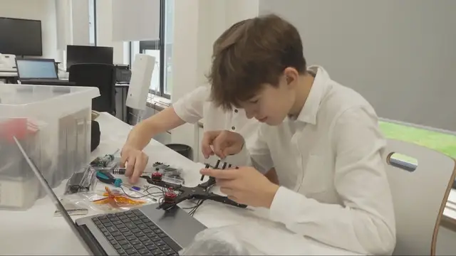 Video thumbnail for Russia adds drone classes to public schools amid war in Ukraine
