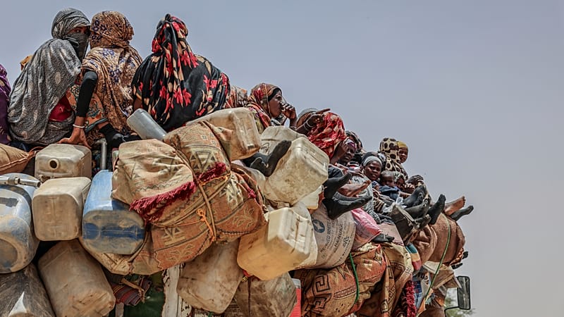 Video thumbnail for Chad begins relocation of refugees along its border with Sudan