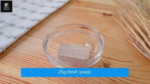 Video thumbnail for Simple Berry Buns Recipe 2025