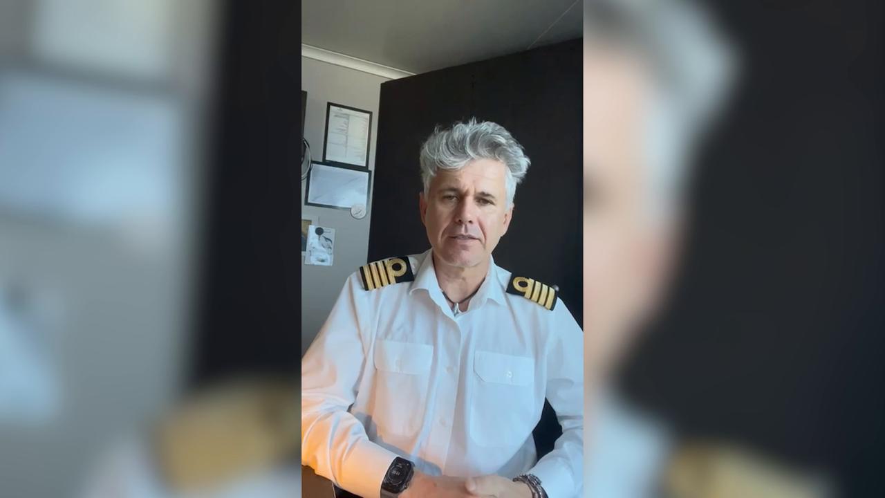 Video thumbnail for Spain: MV Hondius captain honors victims of Antarctic ordeal following deadly viral outbreak.