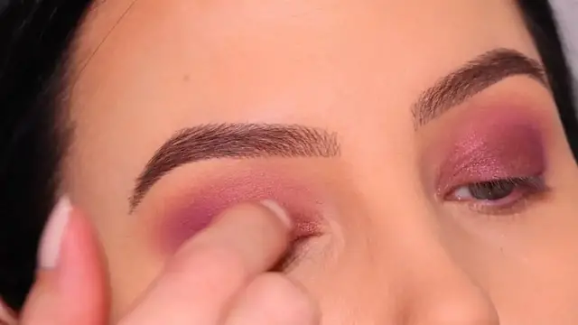 'Video thumbnail for Valentine’s Day Romantic Rose Glitter Eye Makeup Tutorial'