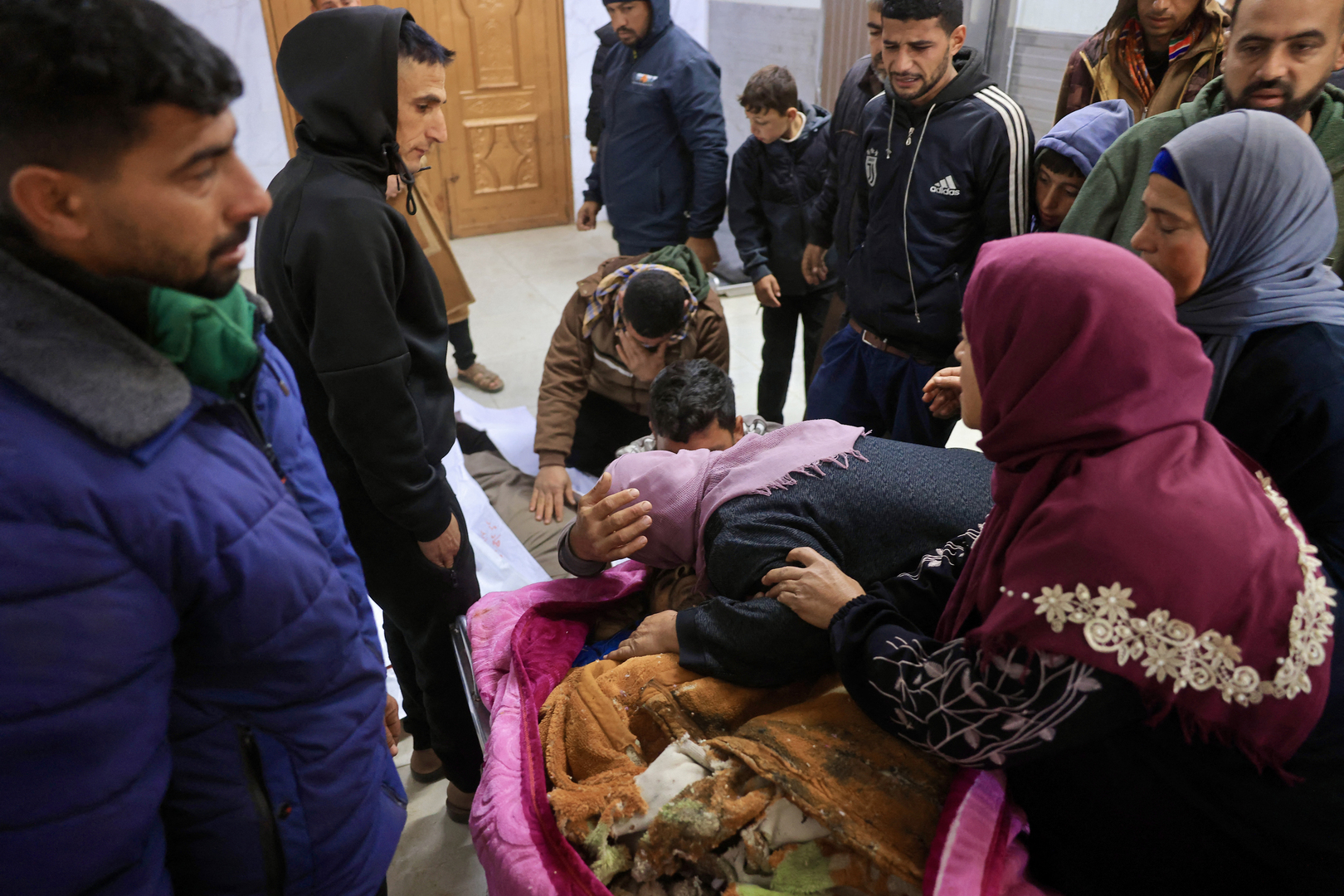 Video thumbnail for Israeli attacks across the strip: Children among at least 12 Palestinians killed