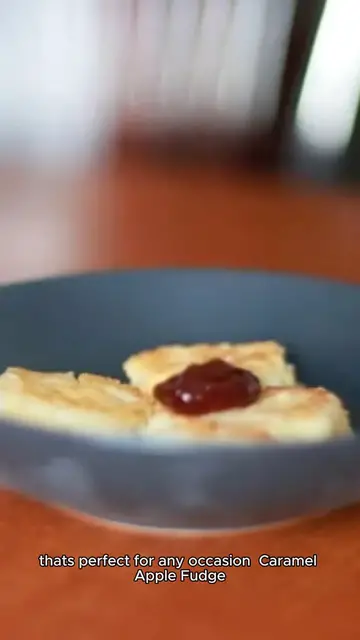 Video thumbnail for caramel apple fudge recipe