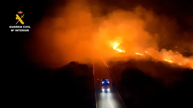 Video thumbnail for Drone video shows scale of major wildfire in northern Spain
