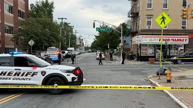 Video thumbnail for 1 dead as authorities investigate incident in Newark