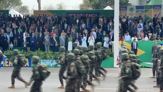 Video thumbnail for Brazil: Brazilian President Lula attends Independence Day celebrations in Brasília.