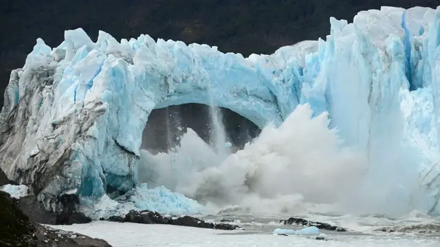 Video thumbnail for World’s glaciers melting at record speed, scientists sound alarm