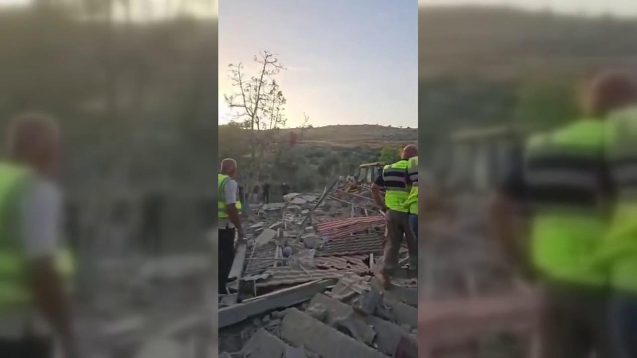 Video thumbnail for Lebanon: Airstrike Causes Destruction In South Lebanon Town.