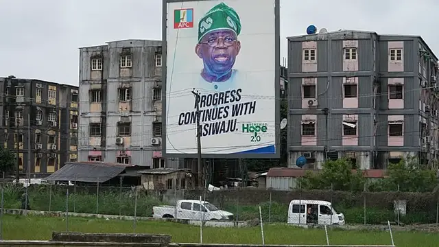 Video thumbnail for Nigeria's president hails economic reforms ahead of bid for reelection