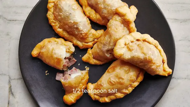 Video thumbnail for Beef and Cheese Empanadas
