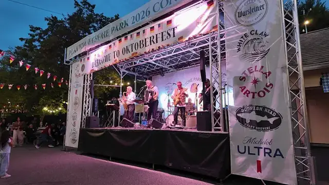 Video thumbnail for Long Island Oktoberfest draws thousands to Franklin Square celebration