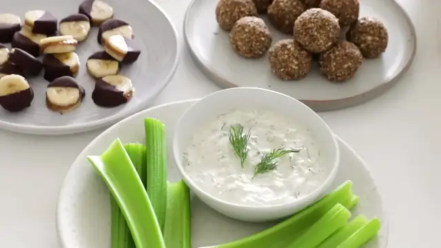 Video thumbnail for 91.HEALTHY SNACKS ¦ to meal prep for the week (super easy!) (1080p 24fps)