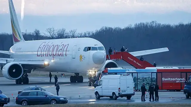 Video thumbnail for Construction gets underway in Ethiopia on 'Africa's biggest airport'